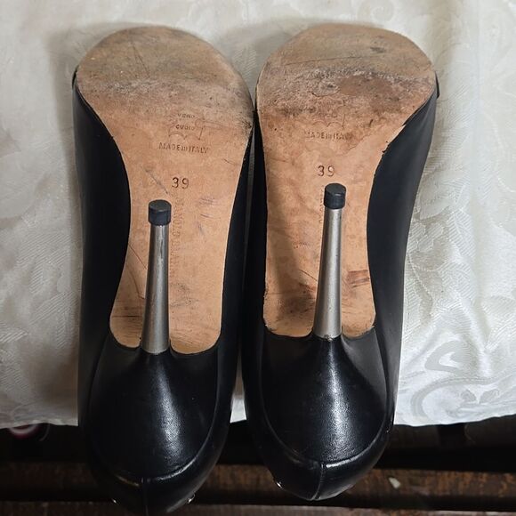 Manolo Blahnik Black Leather Open Peep Toe Silver Metal Heel Shoes Heels - Picture 6 of 6